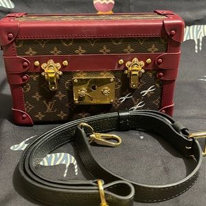 Louis Vuitton
Petite Malle Handbag Monogram Canvas